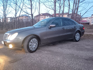 Mercedes E-Class foto 6