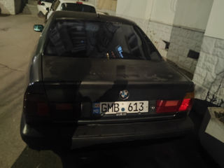 BMW 5 Series foto 3