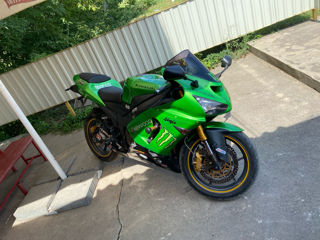 Kawasaki ZX6R foto 7