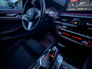 BMW 5 Series foto 5