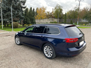 Volkswagen Passat foto 2