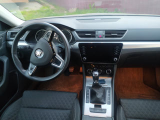 Skoda Superb foto 5