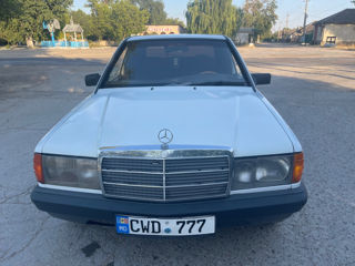 Mercedes 190 foto 7