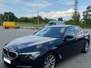 BMW 5 Series foto 1