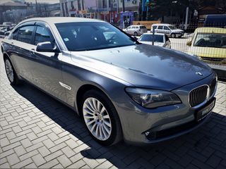 BMW 7 Series foto 2