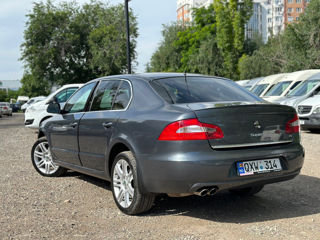 Skoda Superb foto 3