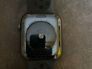 Apple Watch SE 44mm foto 2