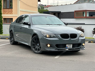 BMW 5 Series foto 1