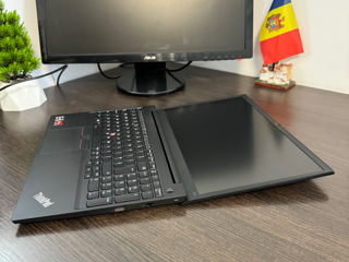 Lenovo ThinKpad Ram-40GB  SSD-1000GB foto 3