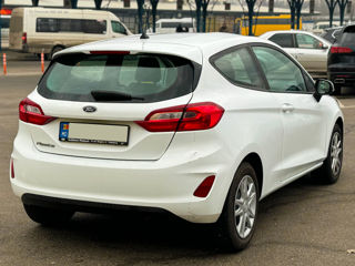 Ford Fiesta foto 7