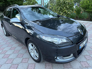 Renault Megane foto 2