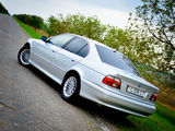 BMW 5 Series foto 3