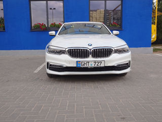 BMW 5 Series foto 2