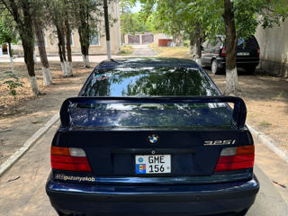 BMW 3 Series foto 5