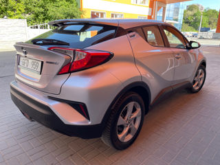 Toyota C-HR foto 6