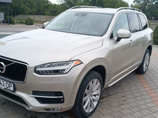 Volvo XC90 foto 1