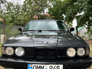 BMW 5 Series foto 1