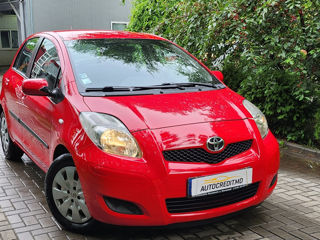 Toyota Yaris foto 2