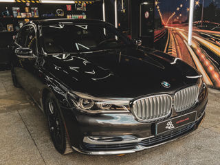 BMW 7 Series foto 6