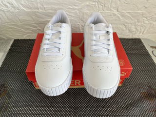 Puma Carina trainers in white foto 2