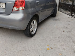 Chevrolet Aveo foto 3