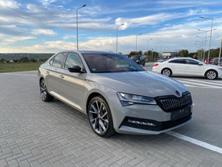 Skoda Superb foto 3