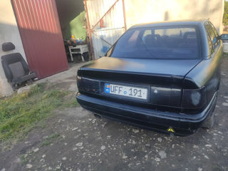 Audi 100 foto 2