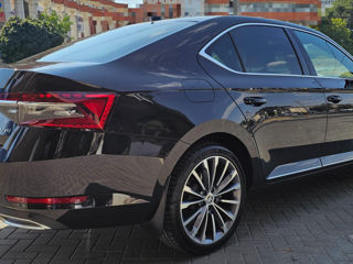 Skoda Superb foto 3