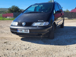 Volkswagen Sharan foto 2