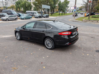 Ford Fusion foto 7