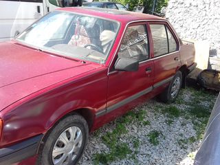 Opel Ascona foto 2