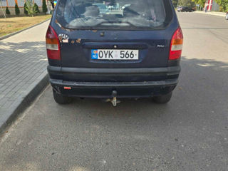 Opel Zafira foto 4