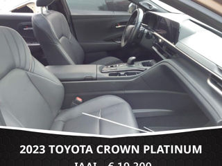 Toyota Crown foto 5