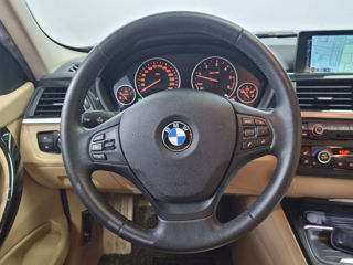 BMW 3 Series foto 5