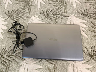 Asus -Gaming-/ Display 15.6 / intel core i3 / Ram 8GB DDR3l / GeForce 920M  / SSD 256GB+HDD 500GB !!