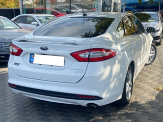 Ford Fusion foto 5