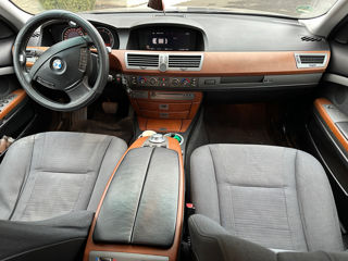 BMW 7 Series foto 7