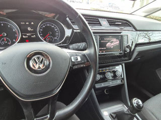 Volkswagen Touran foto 9