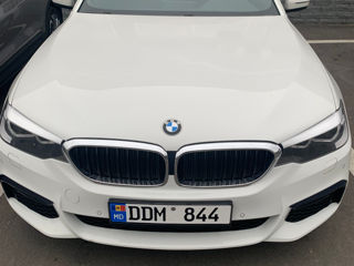 BMW 5 Series foto 1