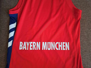 Vând tricou basket Bayern Munchen semnat. foto 2