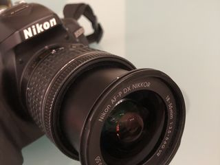 Vând aparat foto Nikon D5300 în stare foarte bună foto 6