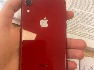 iPhone XR red foto 1