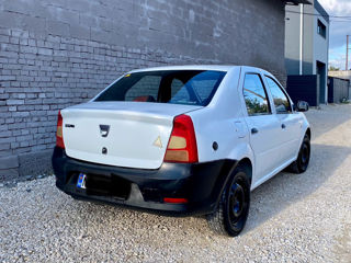 Dacia Logan foto 4