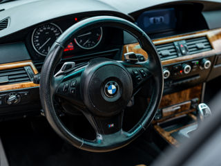 BMW 5 Series foto 7