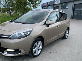 Renault Grand Scenic foto 1