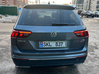 Volkswagen Tiguan foto 2