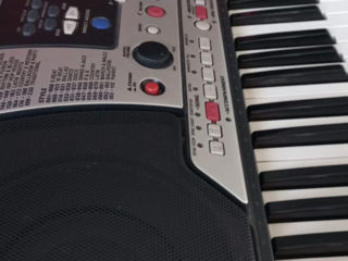 Yamaha psr-550 foto 2