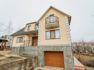 Casă în 2 nivele, Ialoveni, 115 mp + 7 ari!