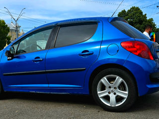 Peugeot 207 foto 3