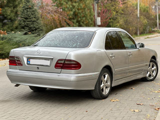 Mercedes E-Class foto 6